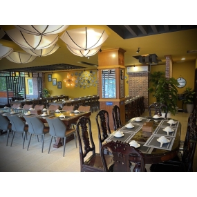 Quán cơm niêu Yến