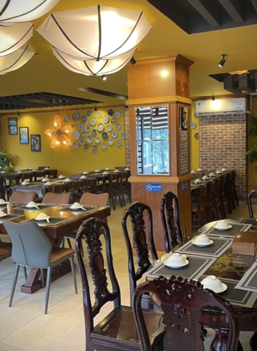 Quán cơm niêu Yến