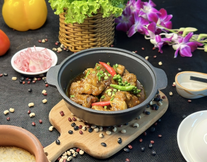 Sườn non kho tộ