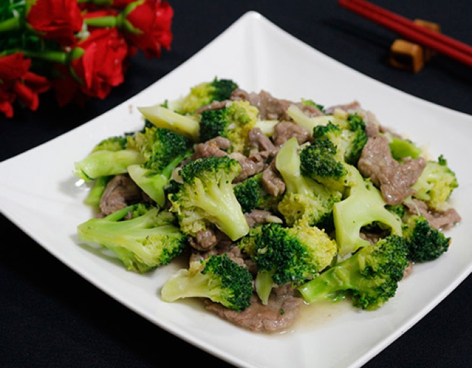 Bò Xào Bông Cải 