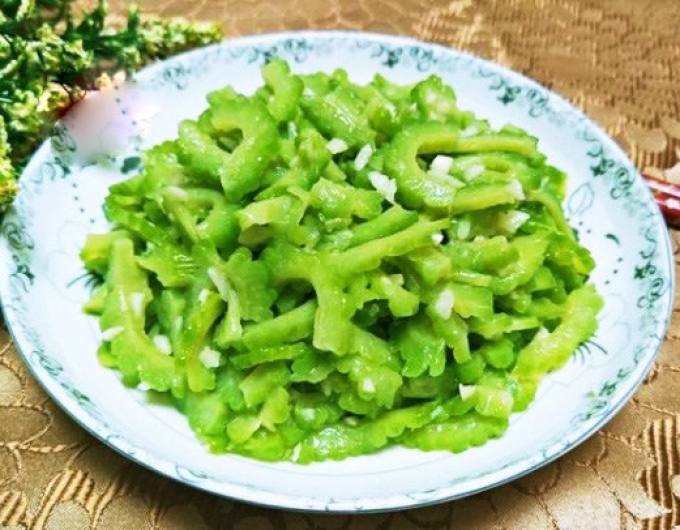 Khổ Qua Xào Tỏi 